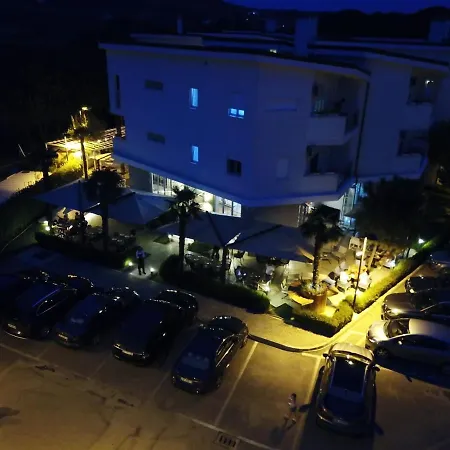 فندق مبيت وإفطار Primavera Lalez