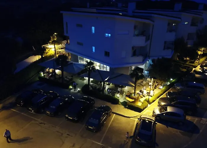 Frühstückspension Primavera Lalez